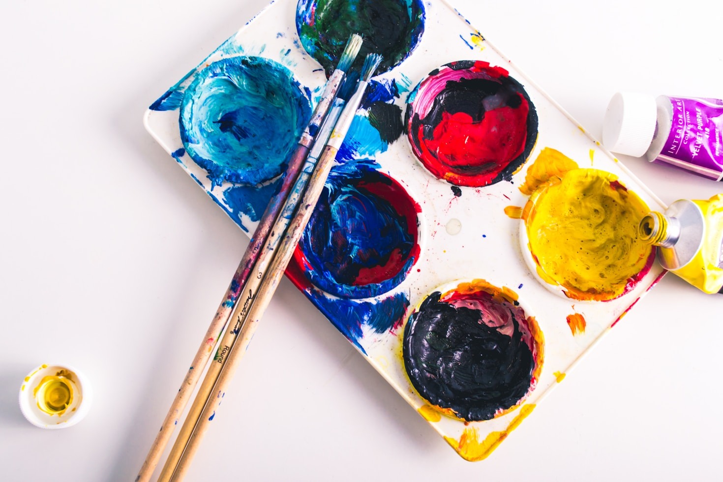 5 Benefits of Abstract Art Therapy for Mental Wellness